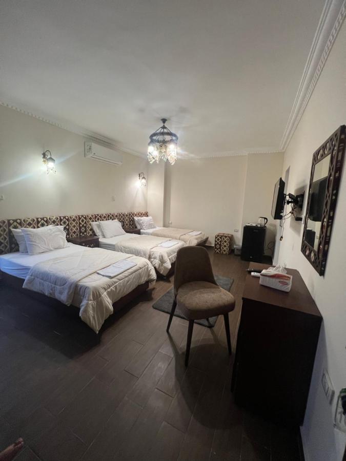 Hotel Bedouin Pyramids View Kafret el-Gabal Esterno foto