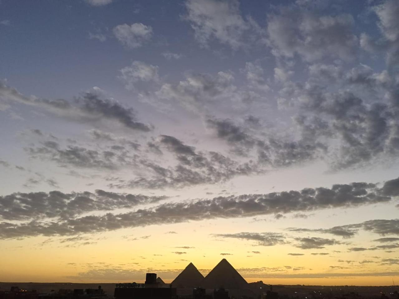 Hotel Bedouin Pyramids View Kafret el-Gabal Esterno foto